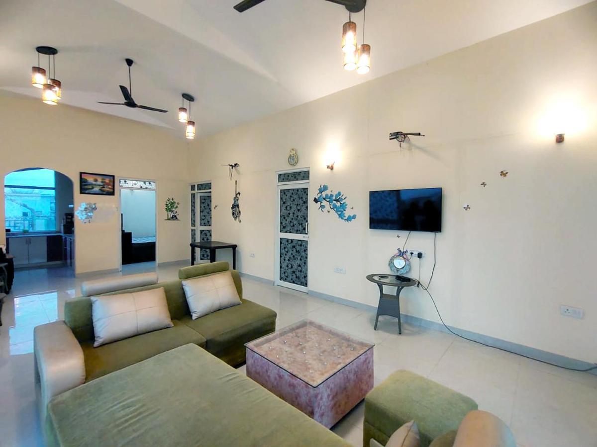 Shaw Estate-Farm House For A Small Parties-Jp Farm Greater Noida Ngoại thất bức ảnh